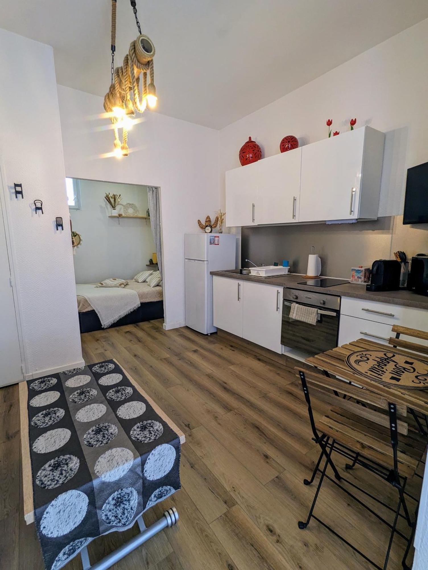Appartement Cosy Proche Du Port Ница Екстериор снимка